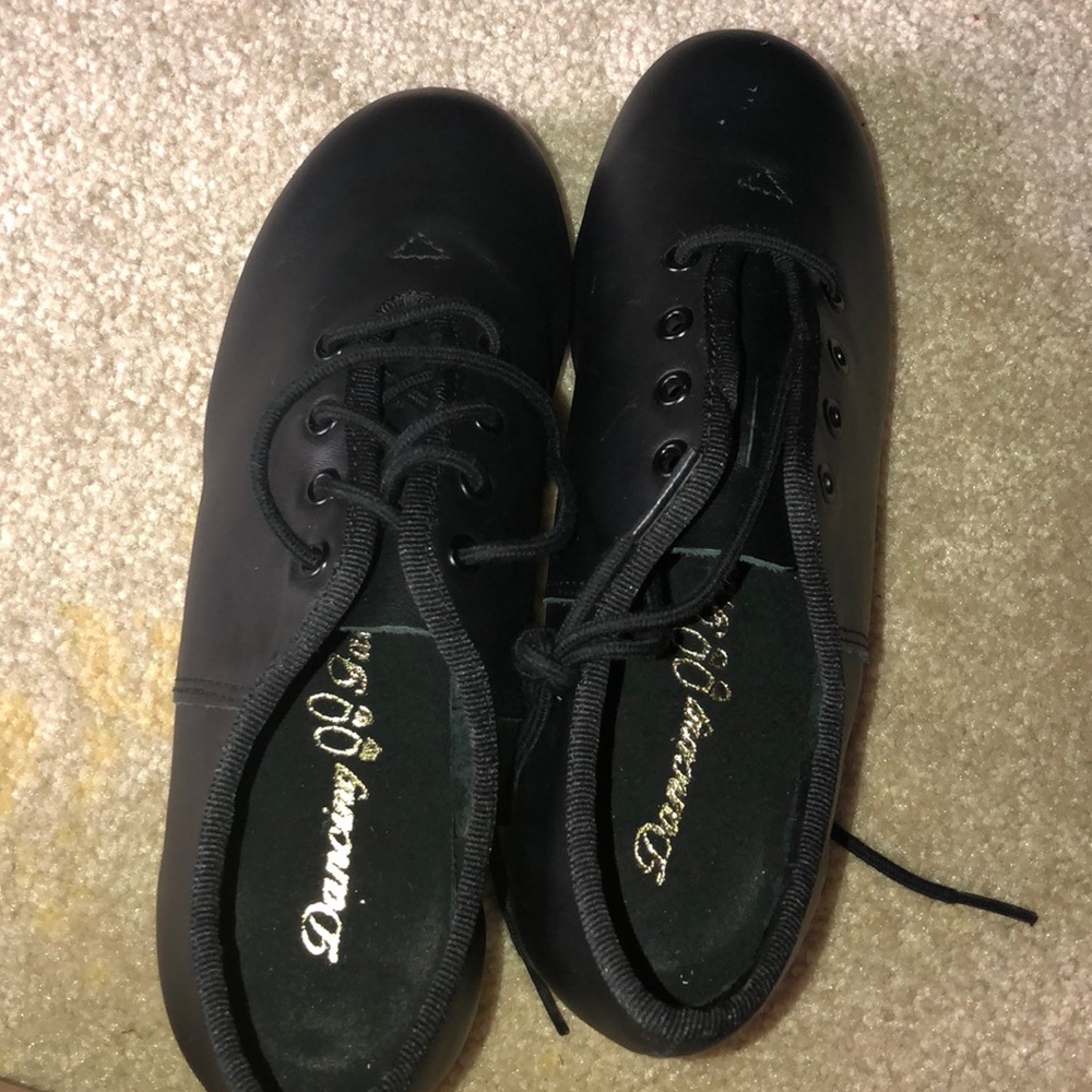 black clogging shoes